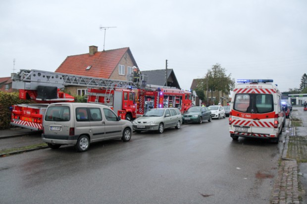 skorstensbrand på Samsøvej i Holbæk, Foto: Michael Johannessen.