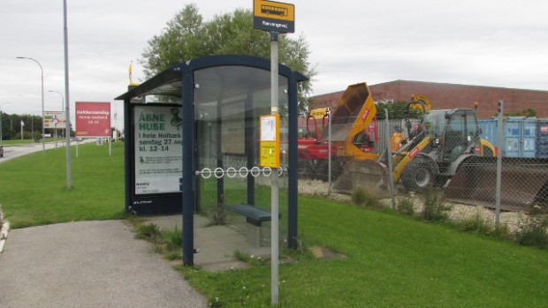 Noget er forandret ved busstoppestederne. Foto: Rolf Larsen.
