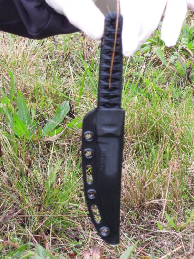 Politiet fandt denne kniv, som formodes at samme kniv, som blev brugt ved drabet i Asnæs. Foto: Politiet.