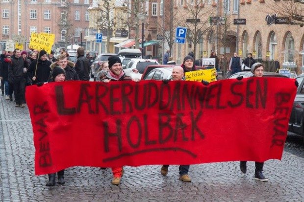 Demonstration mod planerne om lukning af læreruddannelsen i Holbæk. Foto: Michael Johannessen.