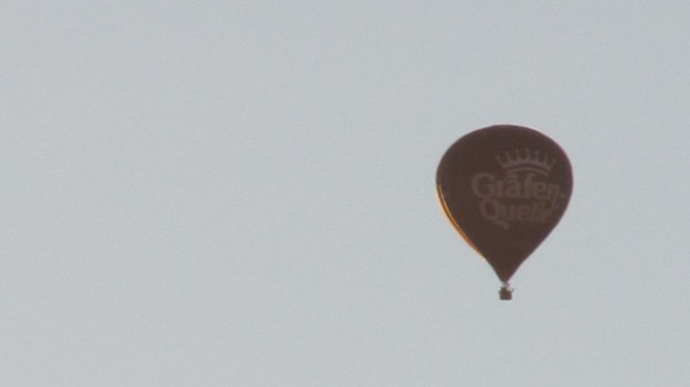 Denne luftballon kunne onsdag morgen ses over Holbæk. Foto: Rolf Larsen.
