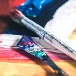 shallow focus photo of gray paintbrush