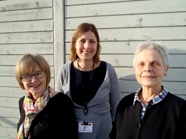Tre bibliotekarer fortæller om sæsonens bøger på Holbæk Bibliotek. PRfoto.