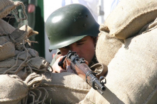 I pinsen vil tyske soldater igen besætte Andelslandsbyen Nyvang. Billedet her er fra besættelsen i 2011. Foto: Rolf Larsen.