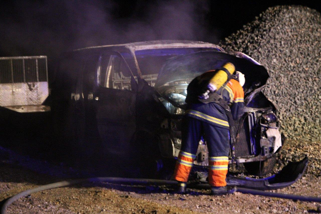 Denne Toyota Hiace udbrændte mandag aften. Foto: Skadestedsfotograf.dk/Morten Sundgaard.